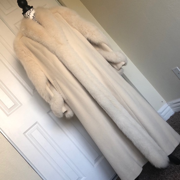 Belle Fare Cashmere/Wool coat - Picture 2 of 8